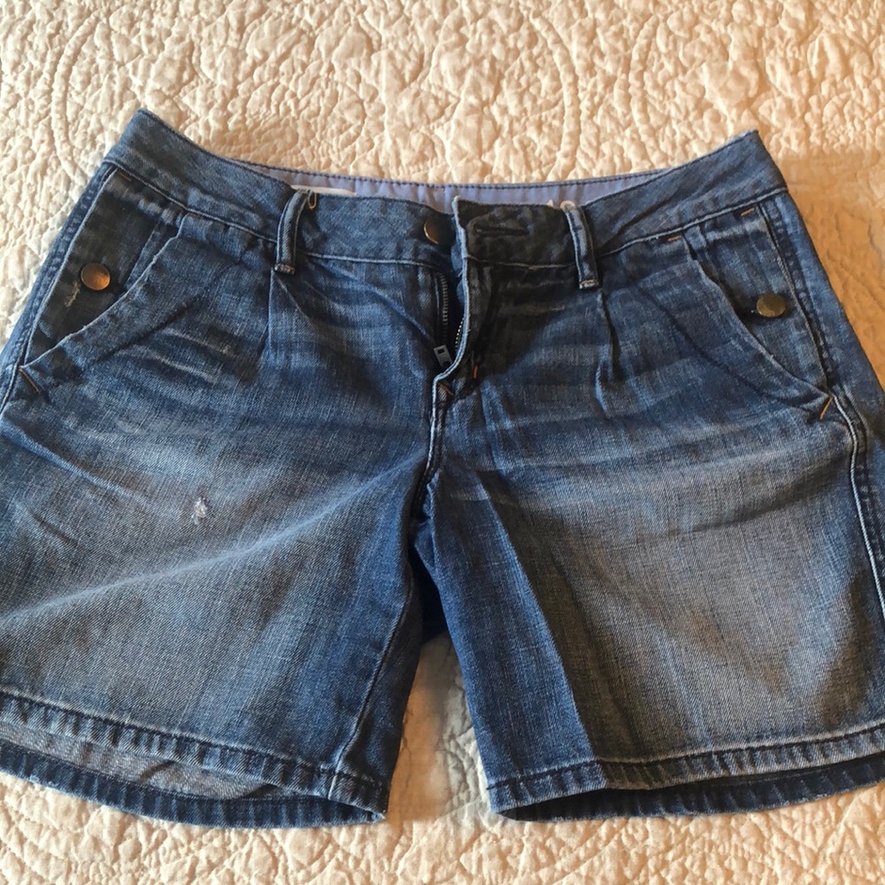 Gap Blue Jean Shorts with Relaxed Fit and Subtle Distressing